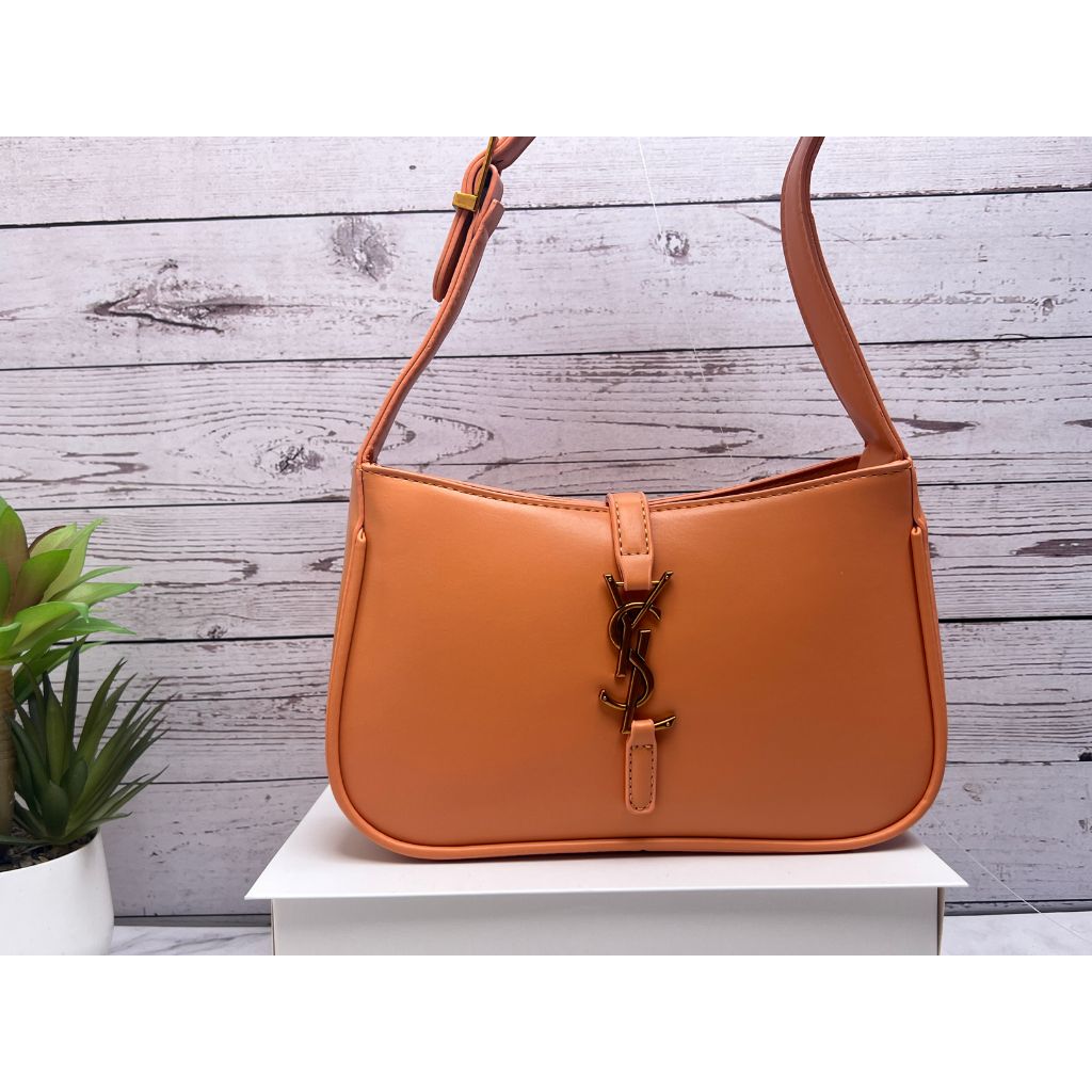 B15 - Item - B15