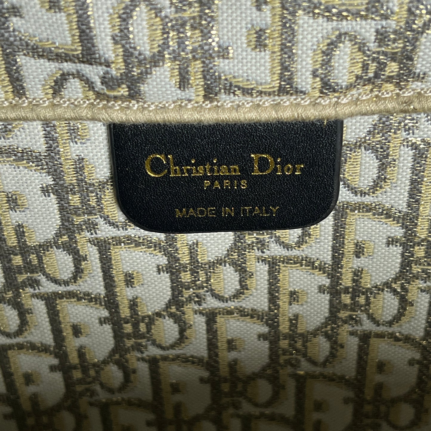 D422