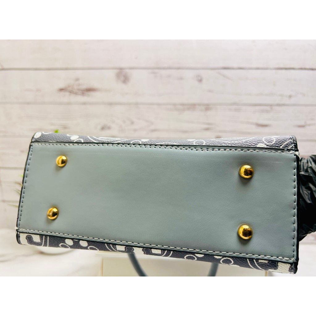 B94 - Item - B94