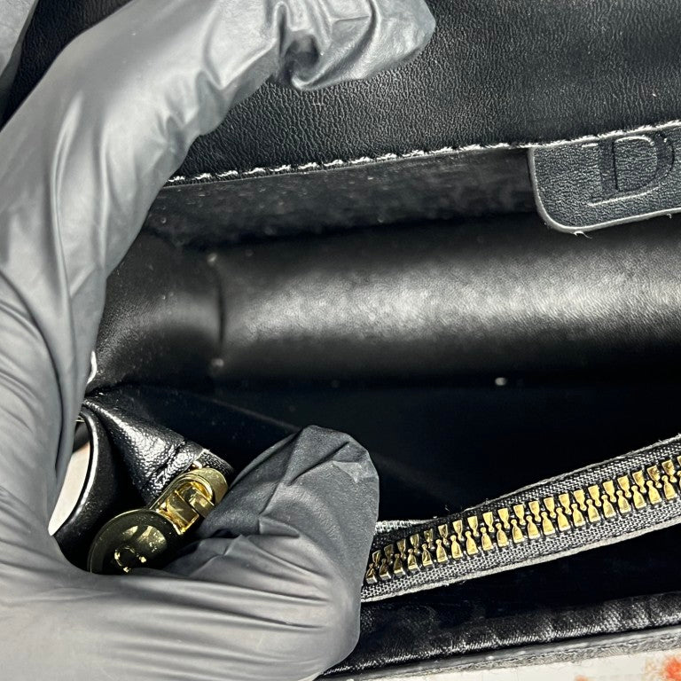 B201